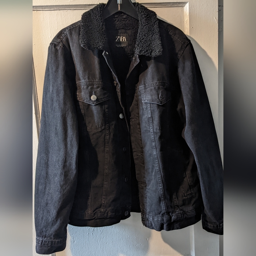 Zara Black Denim Jacket with Fleece Collar